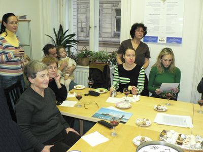 Cutting of Pitta Cake.