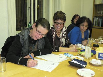 Cutting of Pitta Cake.