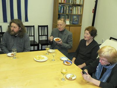 Cutting of Pitta Cake.