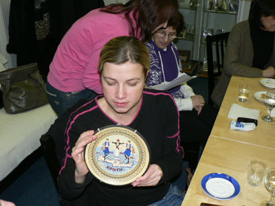 Cutting of Pitta Cake.